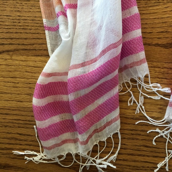 Pretty Woven Scarf w tags NEW - Picture 2 of 5
